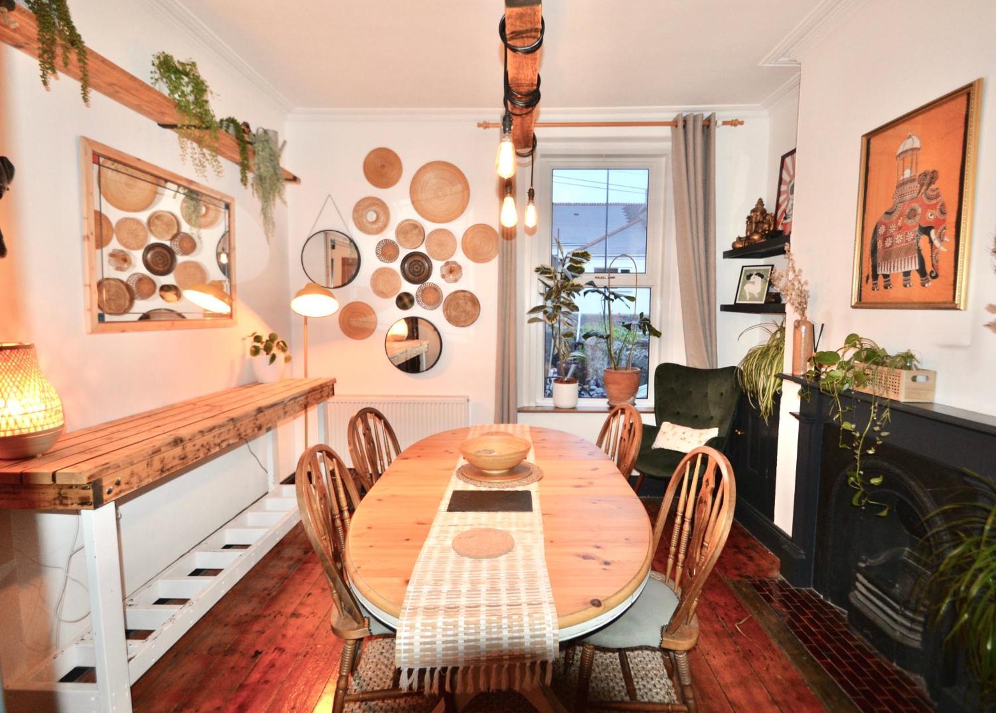 Bright And Cosy, 3 Bedroom * Plymouth