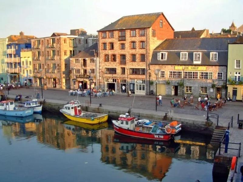 Bright And Cosy, 3 Bedroom * Plymouth